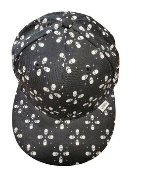 Vans / New Era 59Fifty Size 7 1/2 Black Cap with White Skull 'Star' Pattern